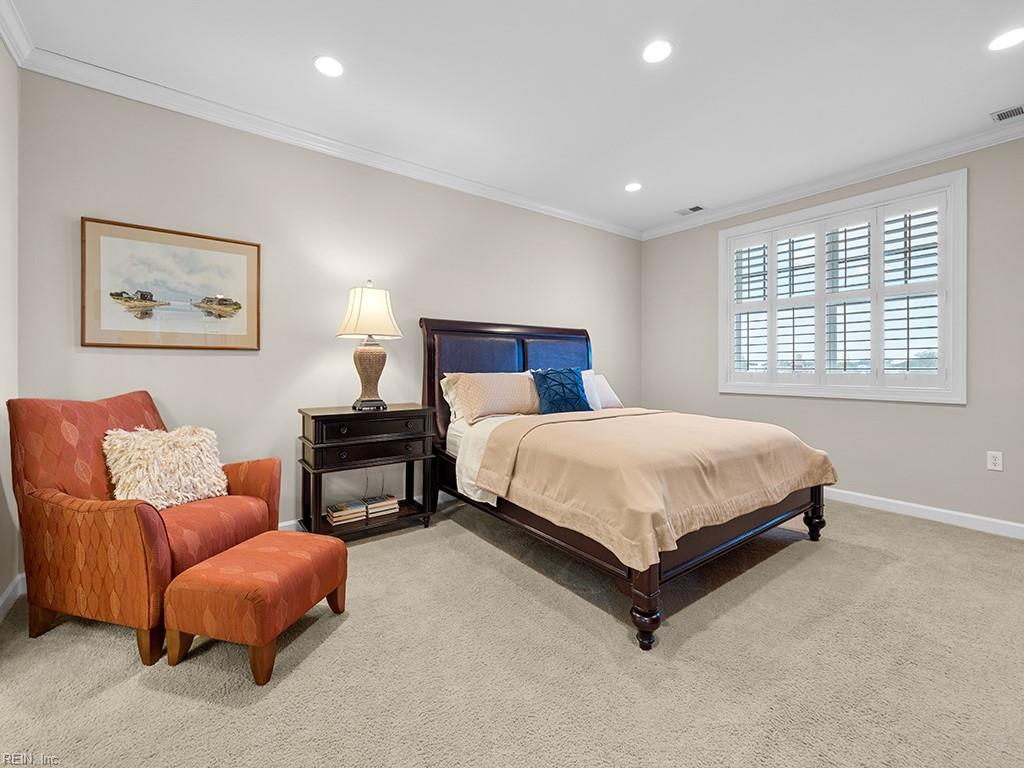 305 Brooke AVE 407