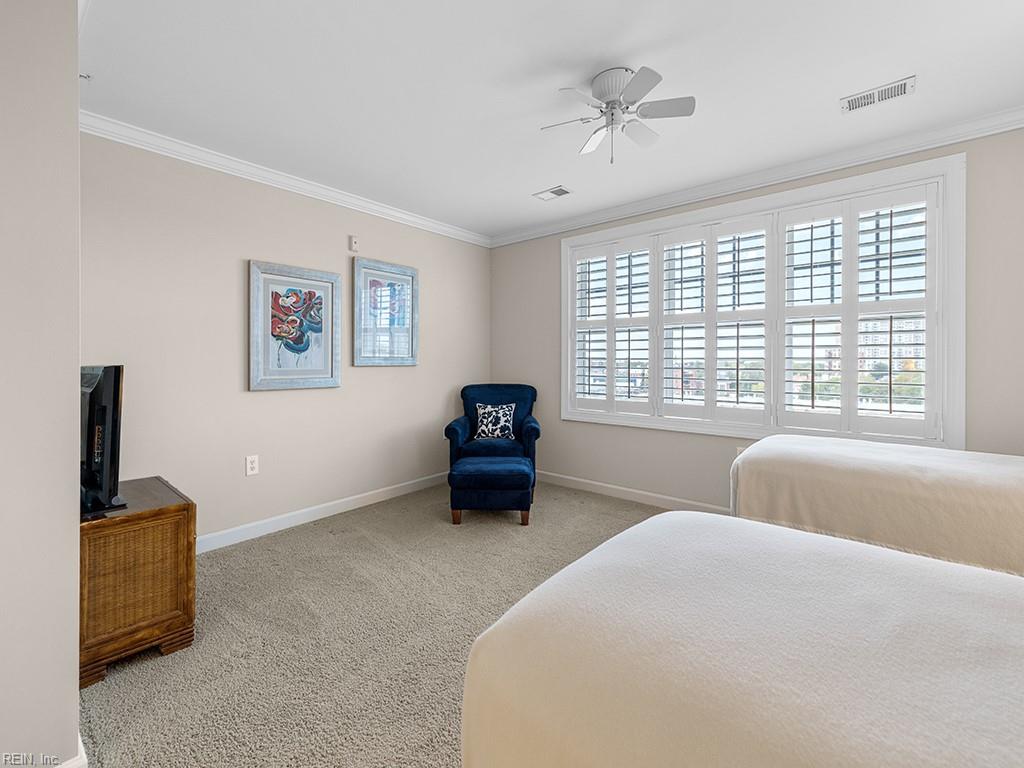 305 Brooke AVE 407