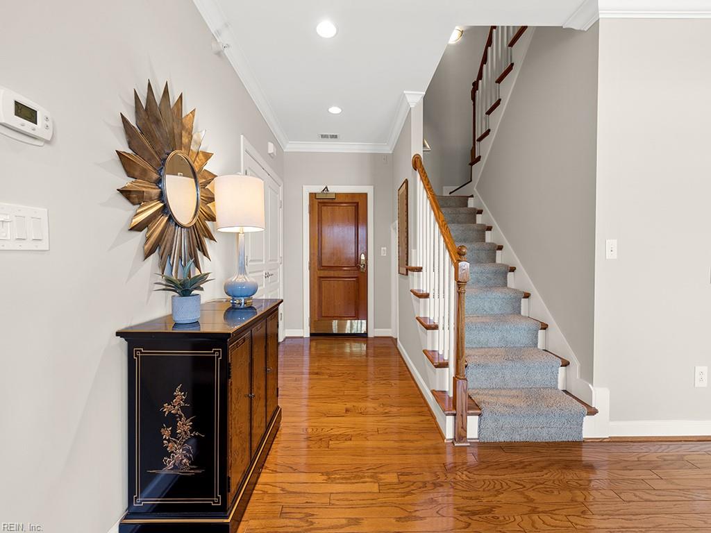305 Brooke AVE 407