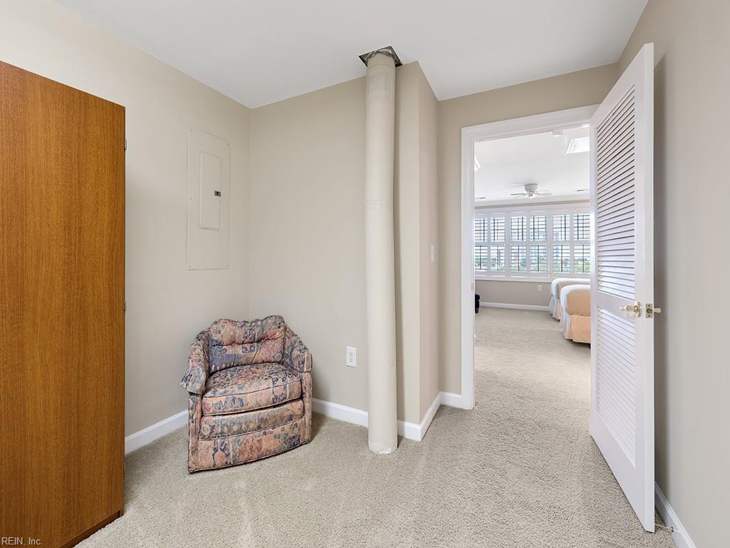 305 Brooke AVE 407