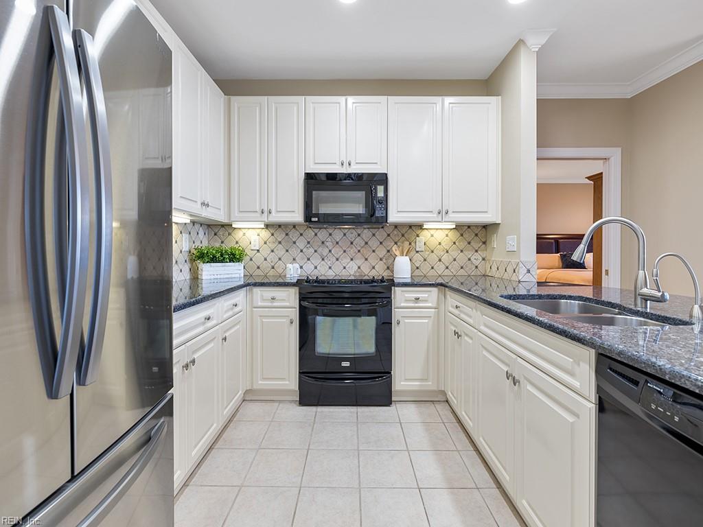 305 Brooke AVE 407