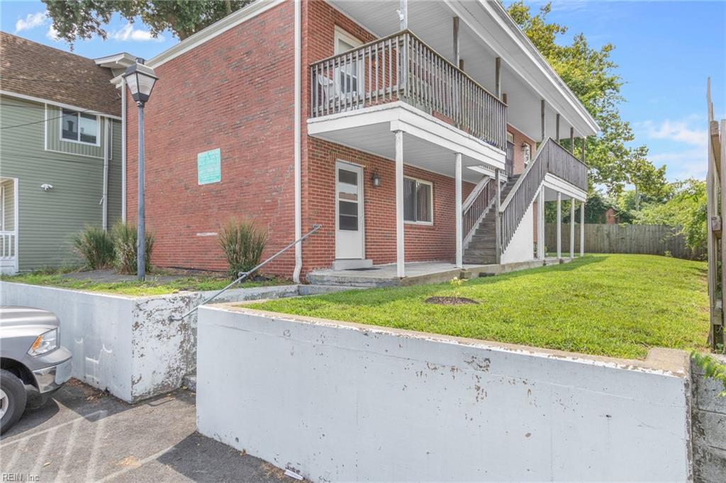 267 A View AVE 1