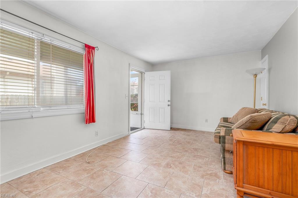 267 A View AVE 1