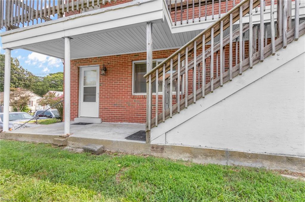 267 A View AVE 1