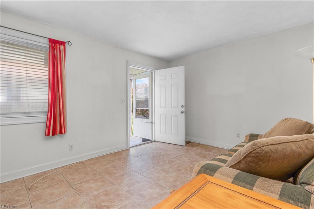 267 A View AVE 1