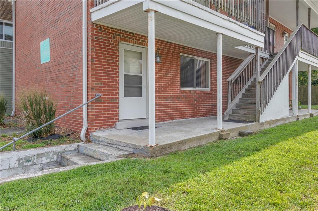 267 A View AVE 1