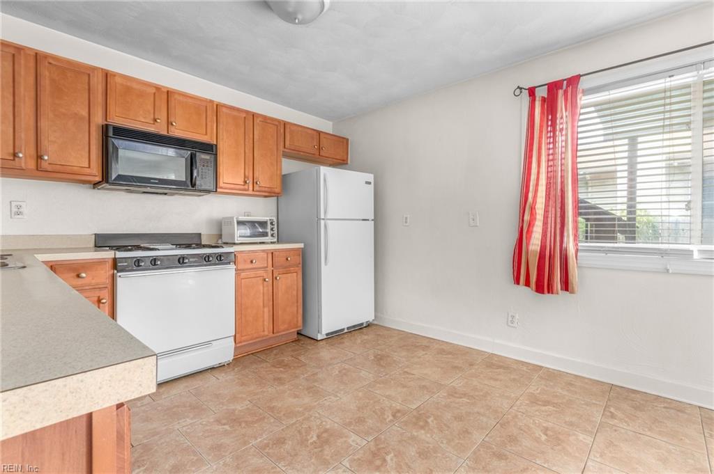 267 A View AVE 1