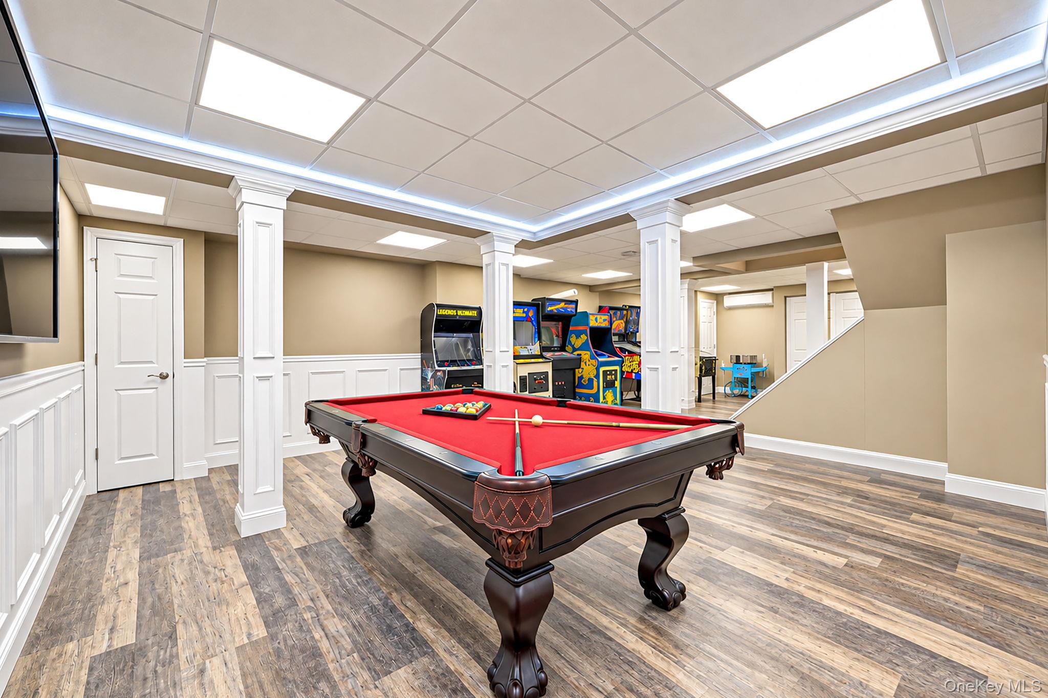 4 Crystal Brook Court