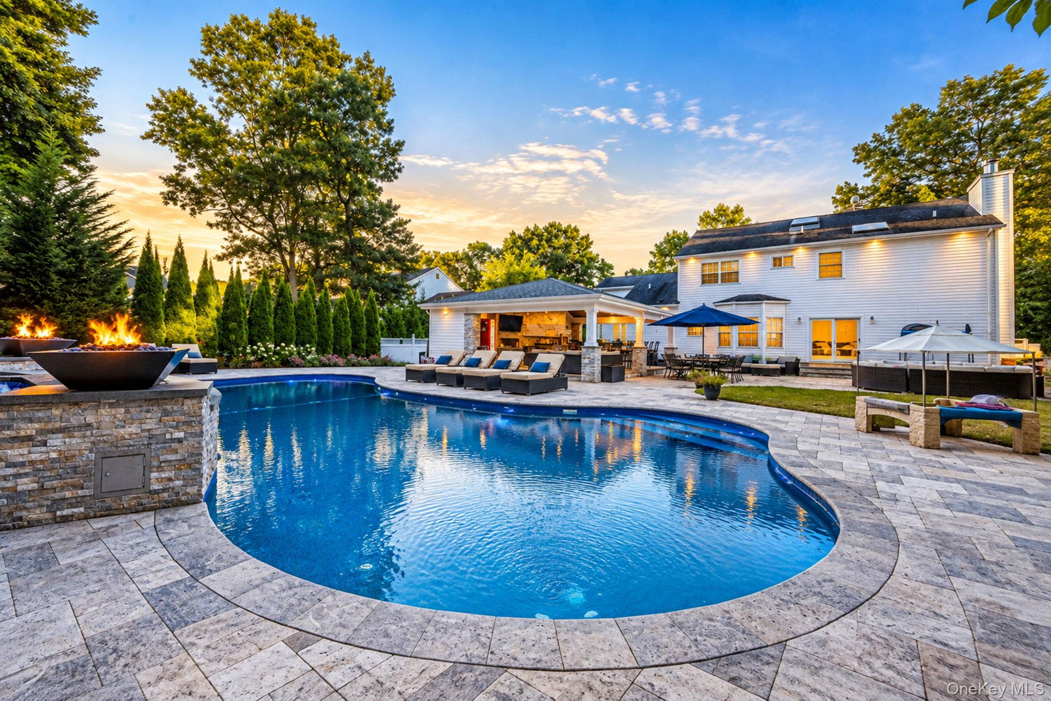 4 Crystal Brook Court