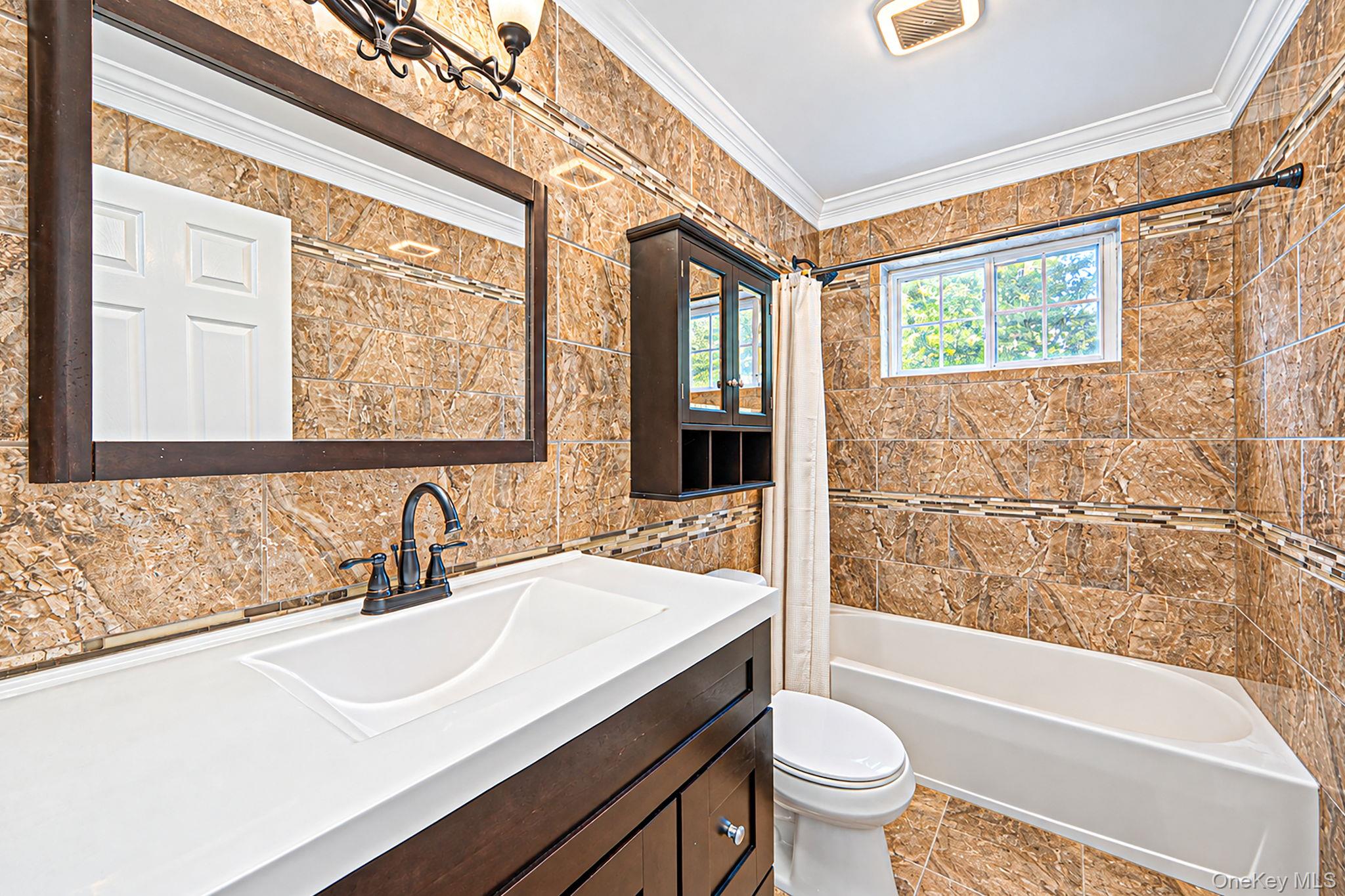 4 Crystal Brook Court