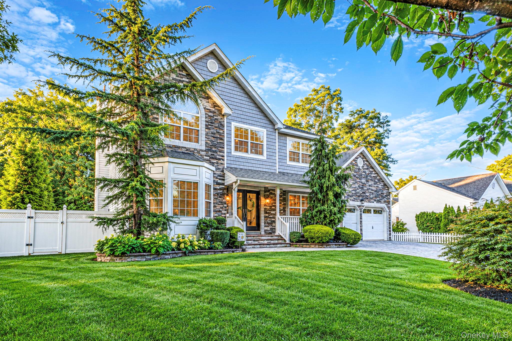 4 Crystal Brook Court