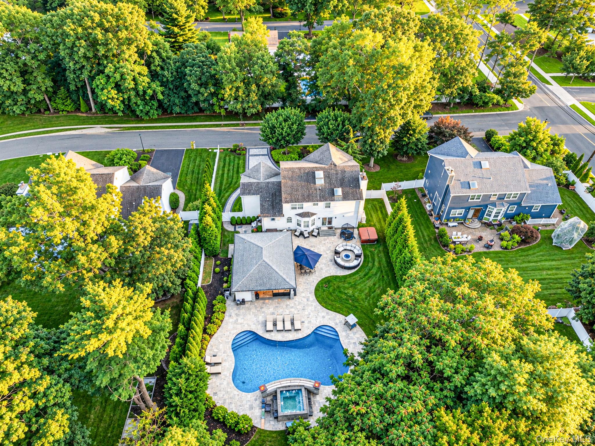 4 Crystal Brook Court