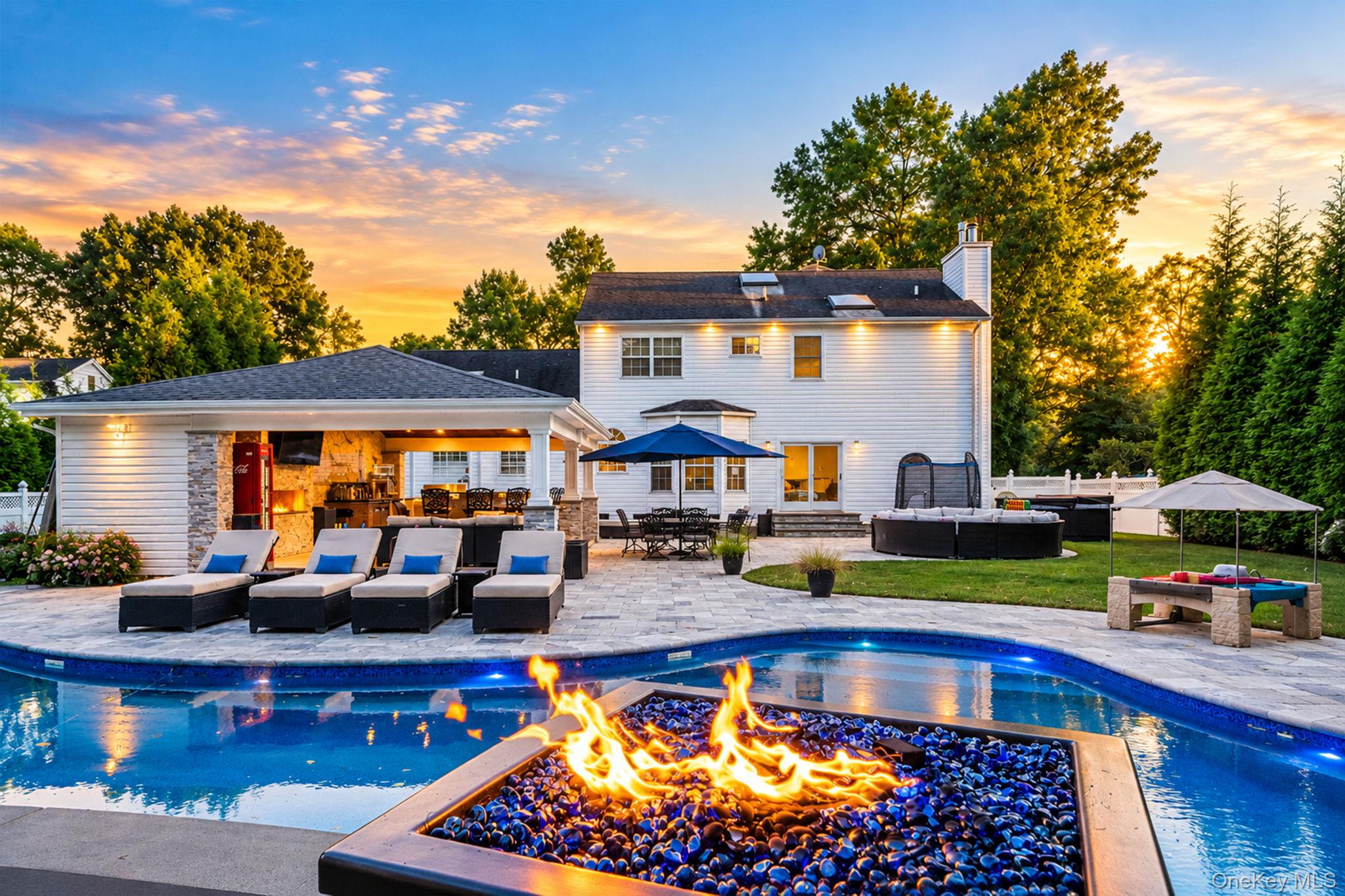 4 Crystal Brook Court