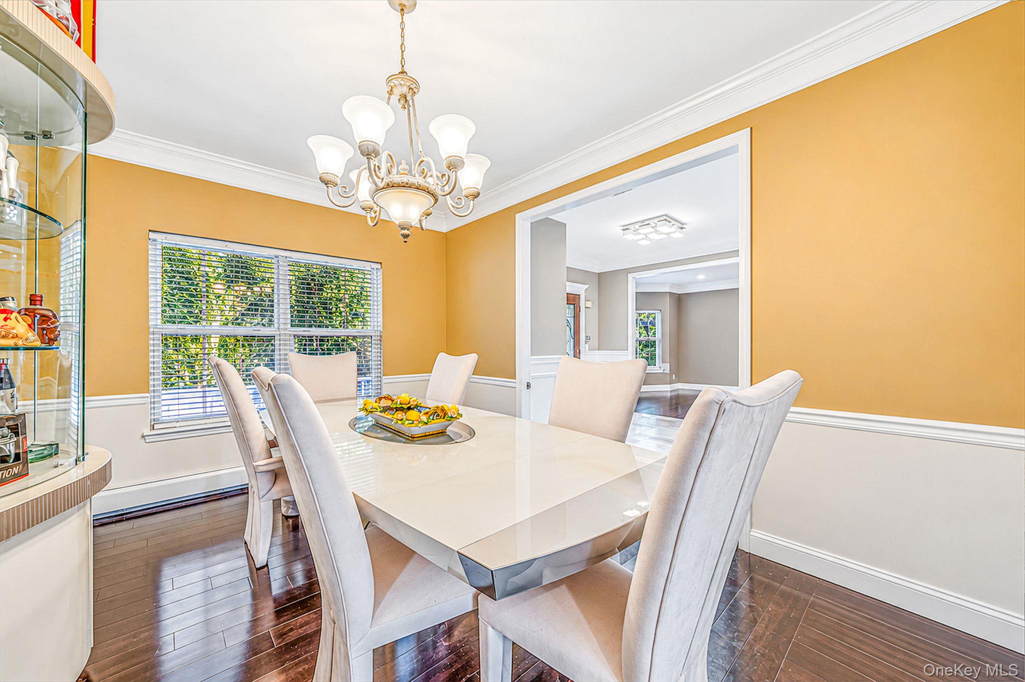 4 Crystal Brook Court