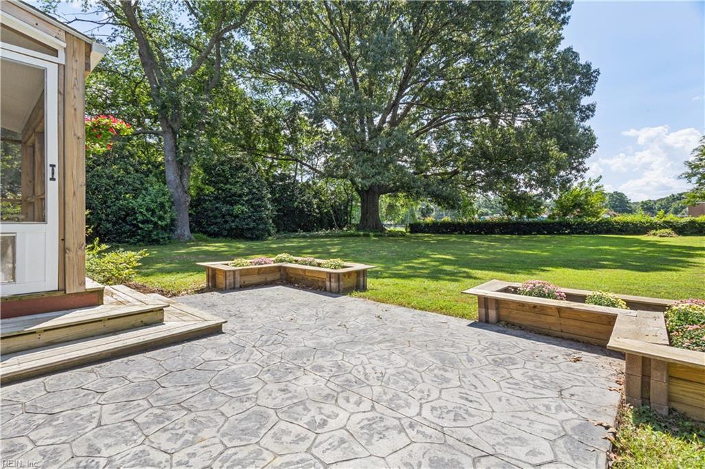 3529 Kings Lake DR