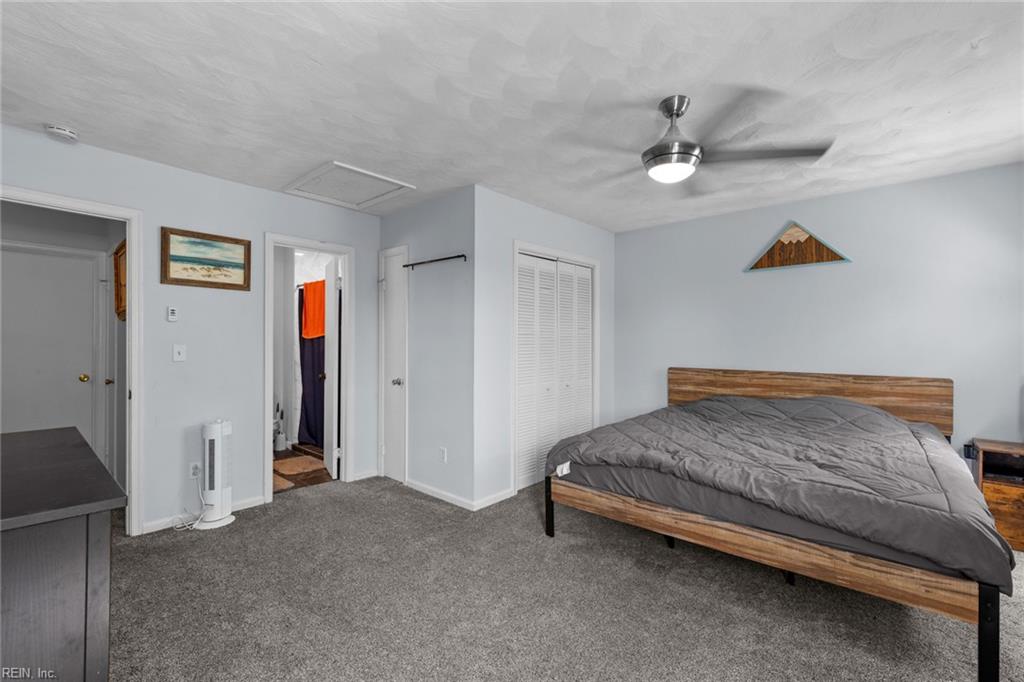 894 Riverbend RD