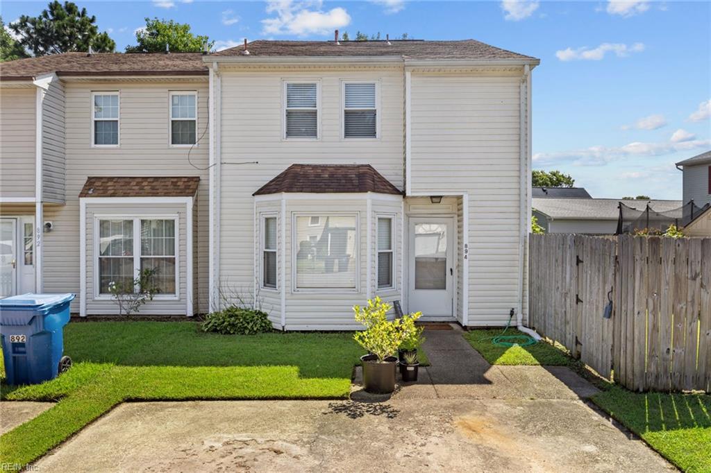 894 Riverbend RD