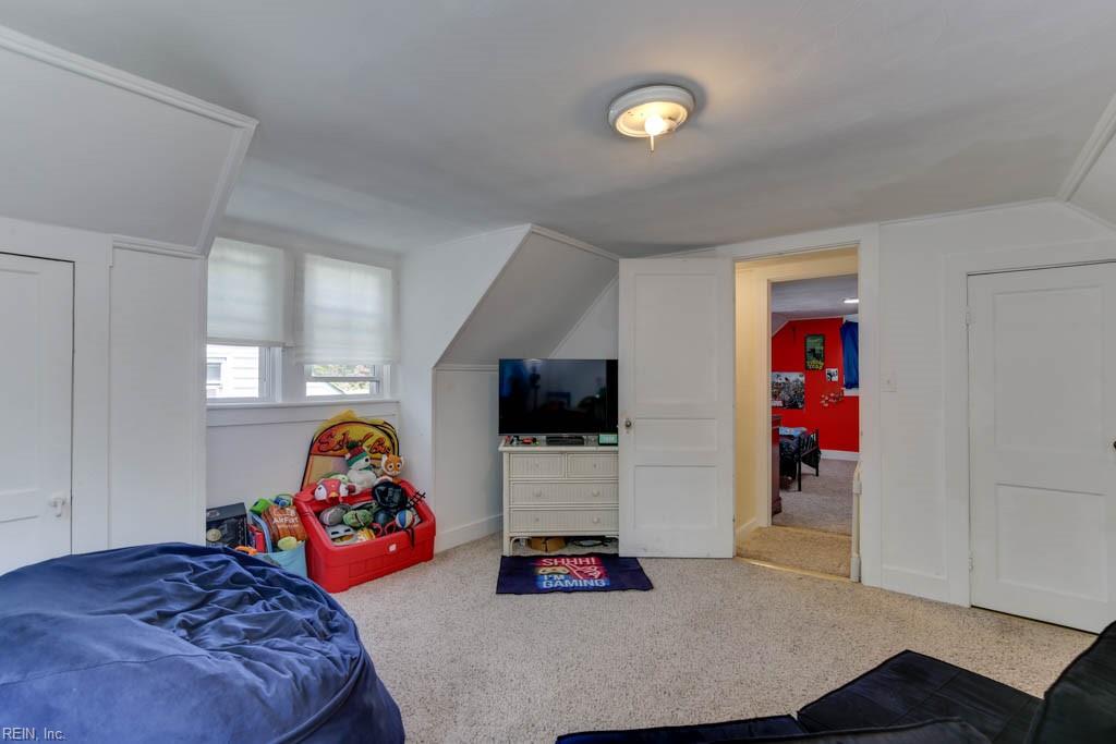 7533 Yorktown DR