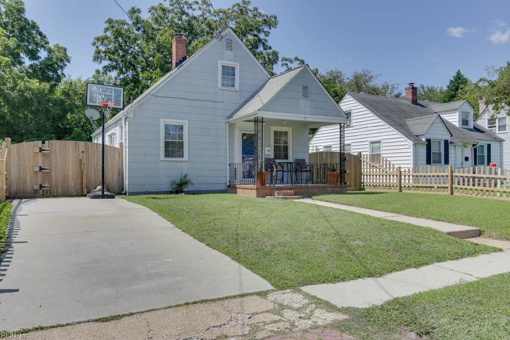 7533 Yorktown DR