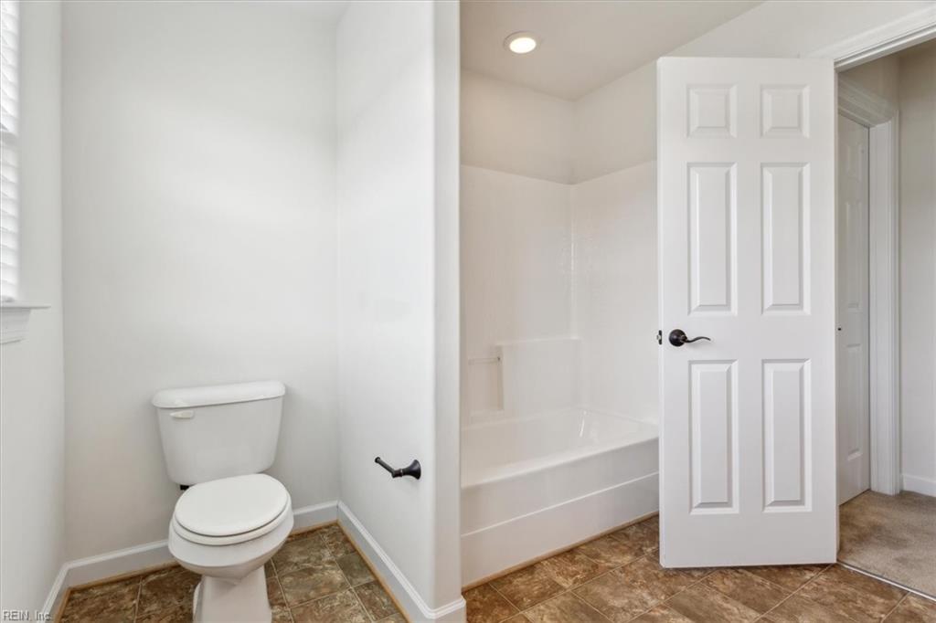 2221 Olmstead LN