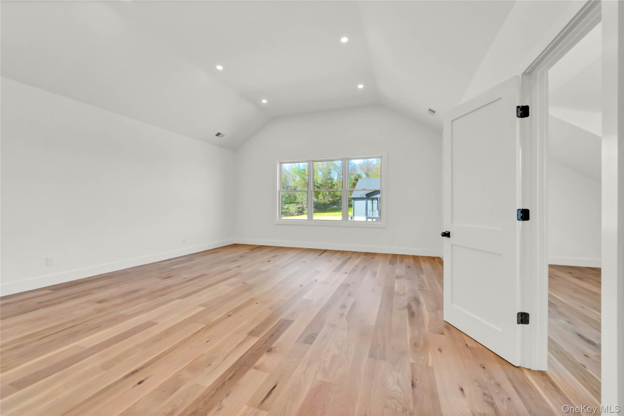 71 Abu Mousa Dr