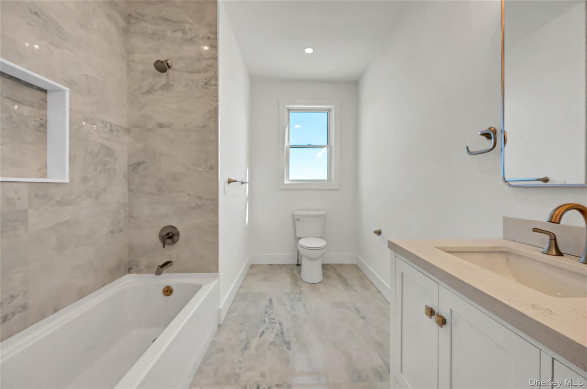 71 Abu Mousa Dr