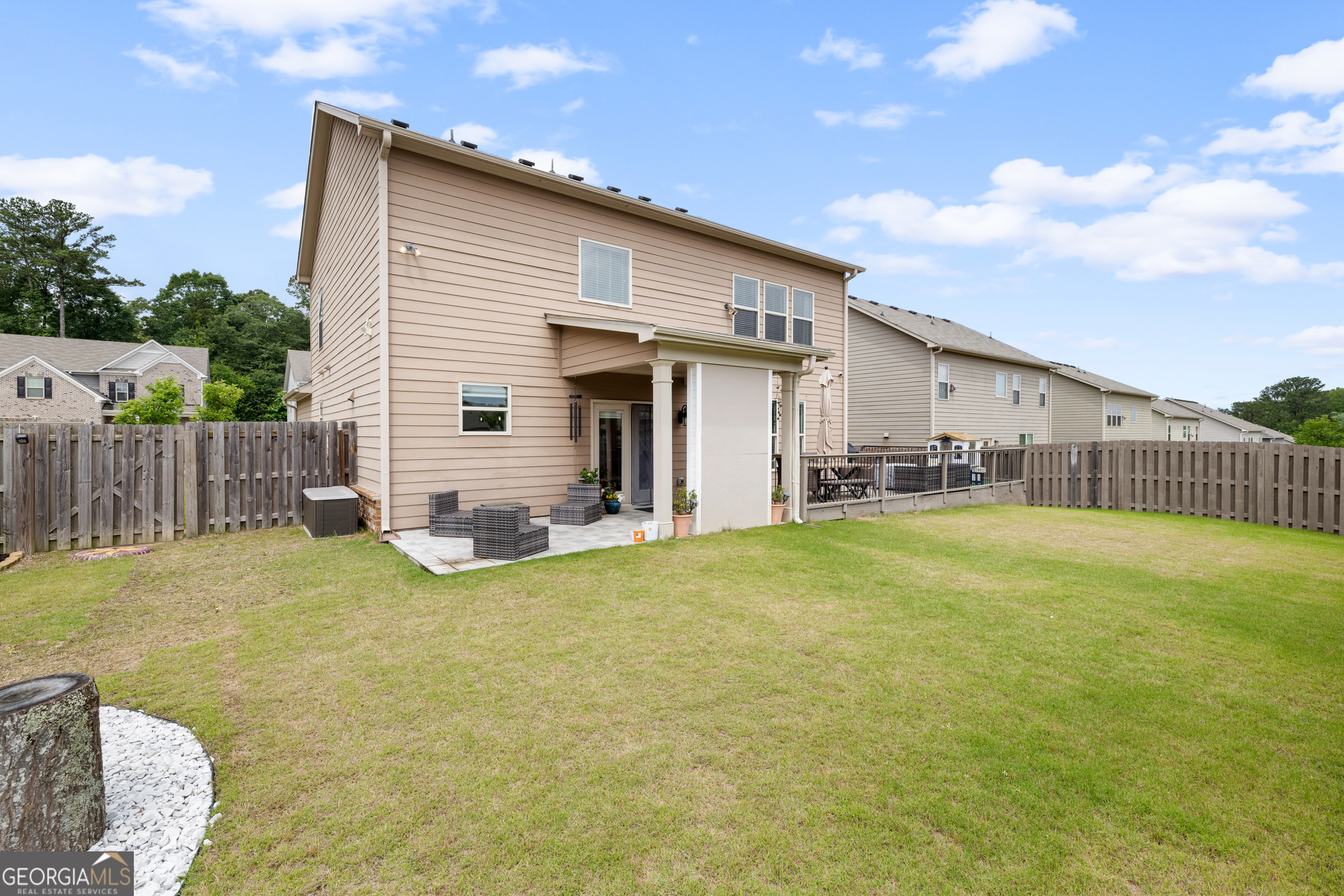 1998 Lakeview Bend Way
