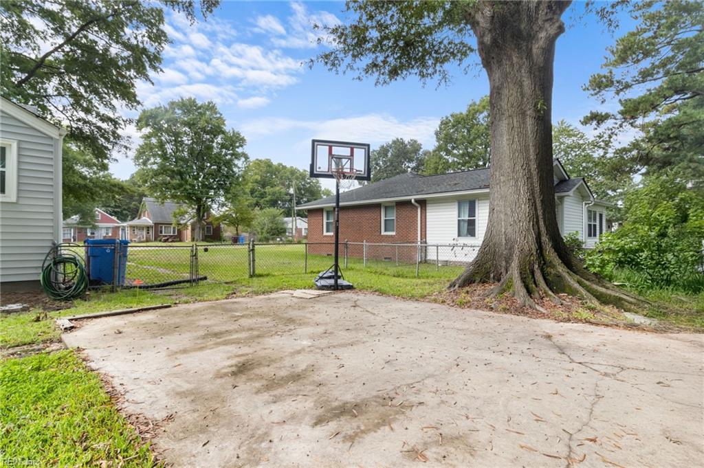 2320 Springdale RD