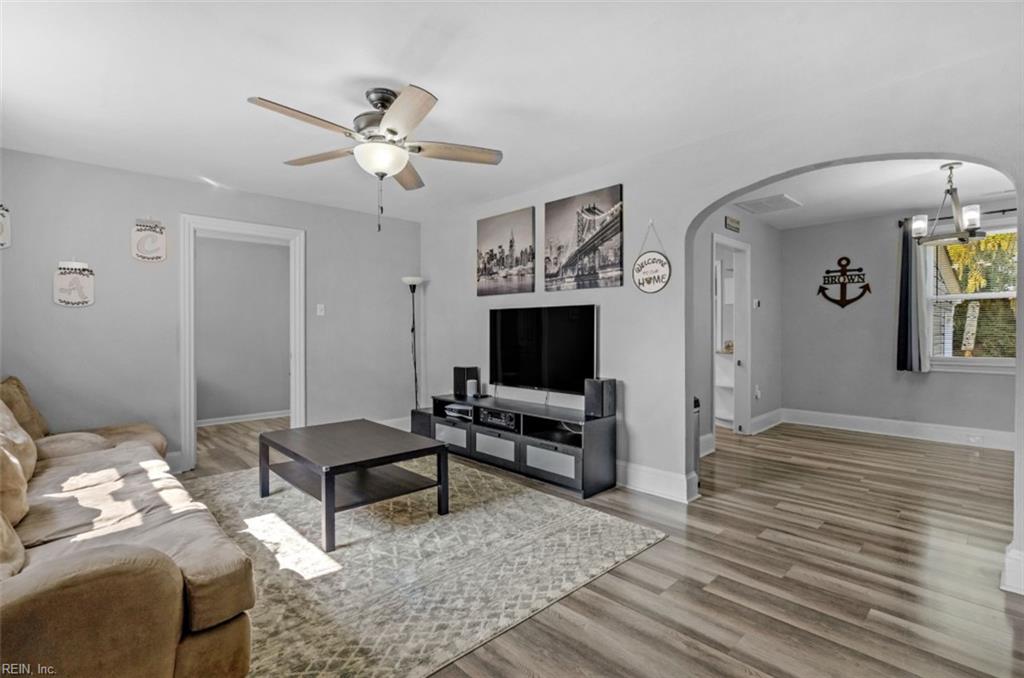 310 Plover DR