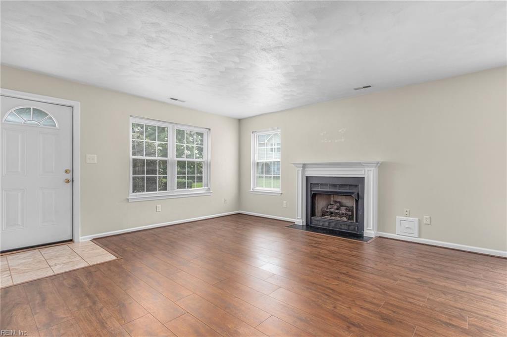 2373 London Pointe DR