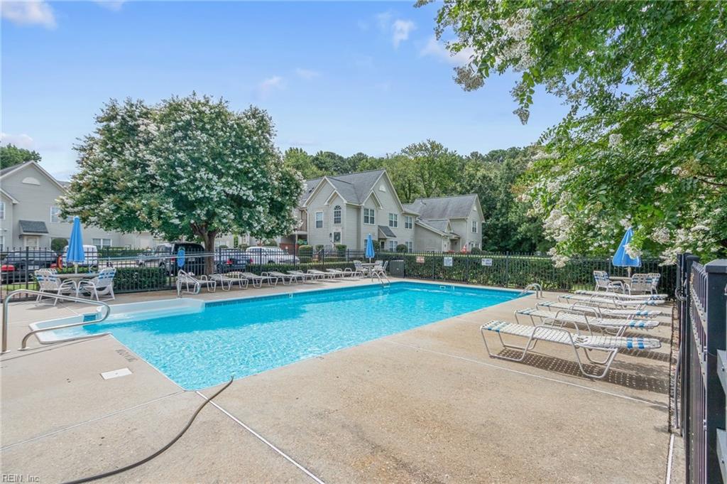 2373 London Pointe DR