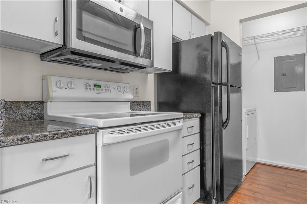 2373 London Pointe DR