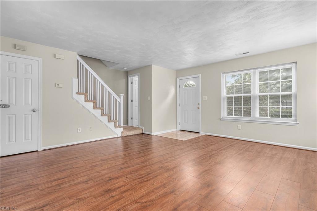 2373 London Pointe DR