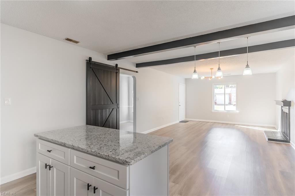 1776 Solar LN