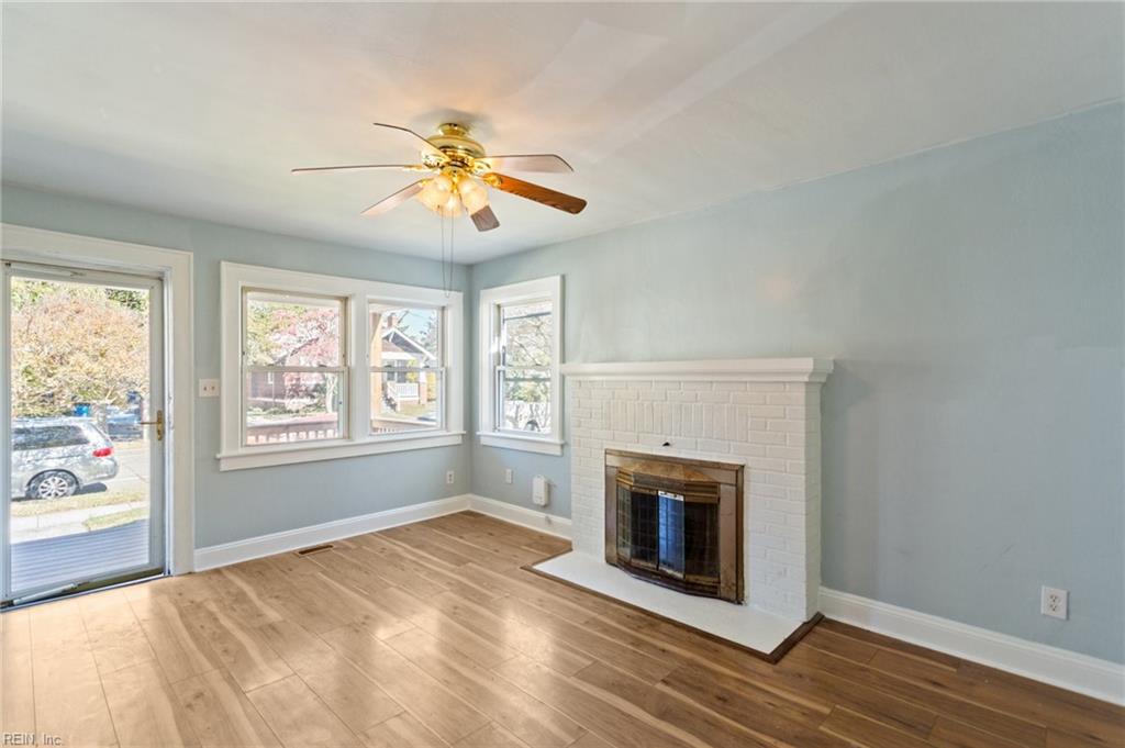 183 W Ocean AVE