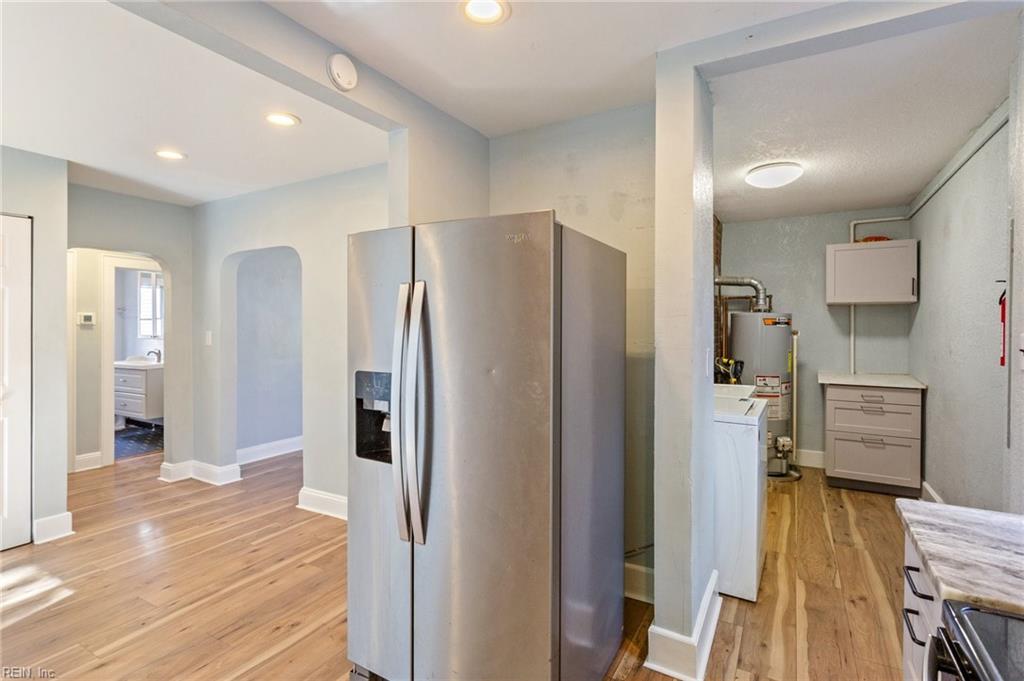 183 W Ocean AVE