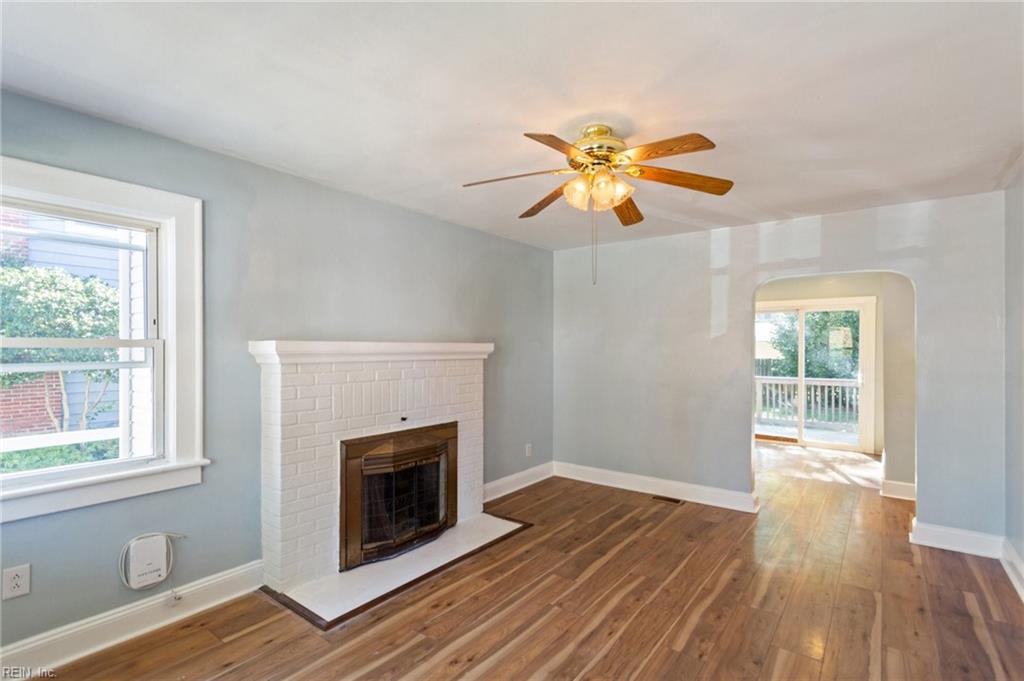 183 W Ocean AVE