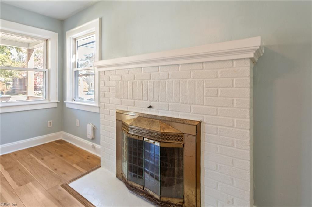 183 W Ocean AVE