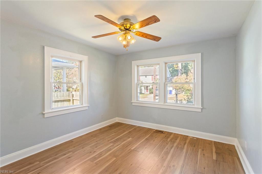 183 W Ocean AVE
