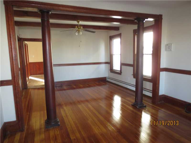 176 THIRD Avenue 1