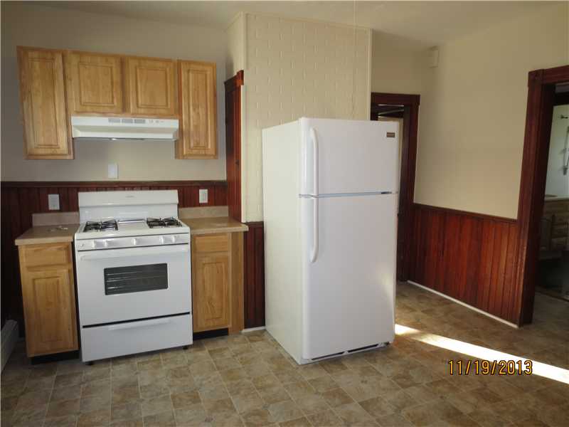 176 THIRD Avenue 1