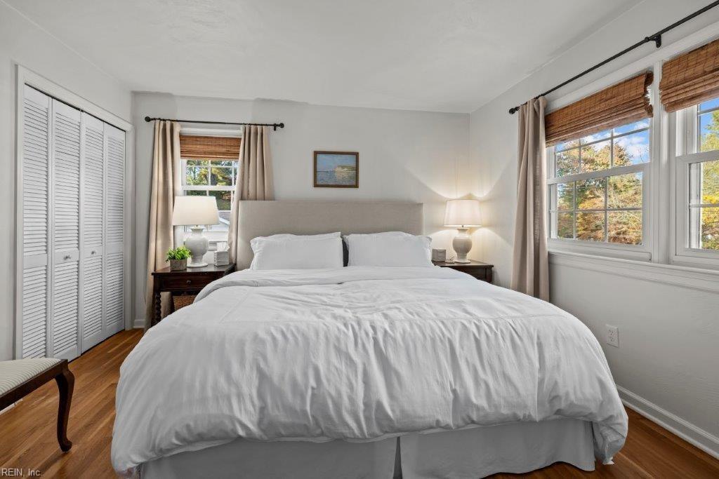 745 Queen Elizabeth DR