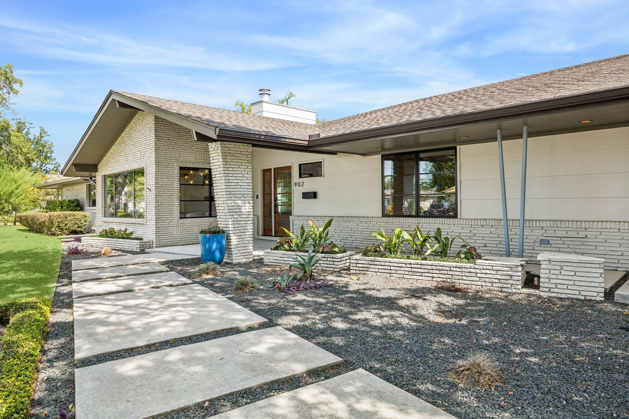 902 Worthshire Street