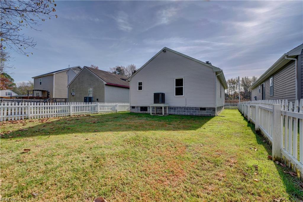 720 Luther ST