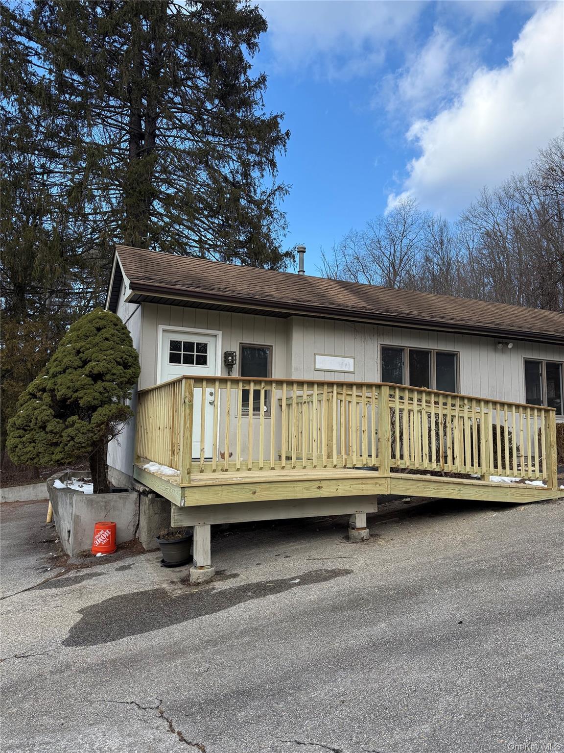 2384 Route 6