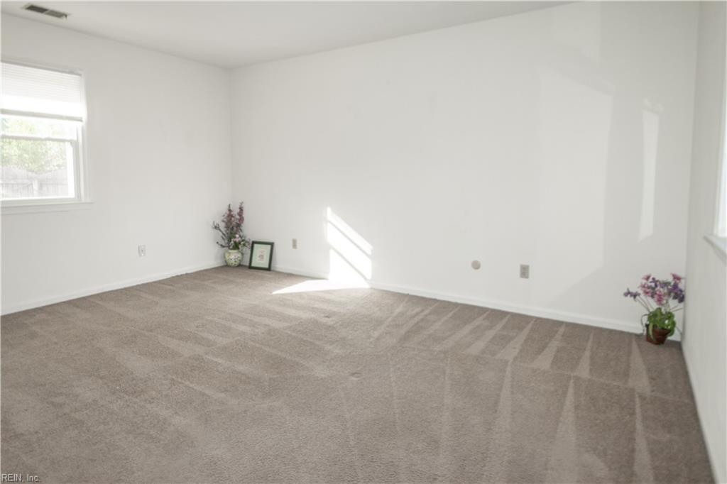 809 Sussex CT