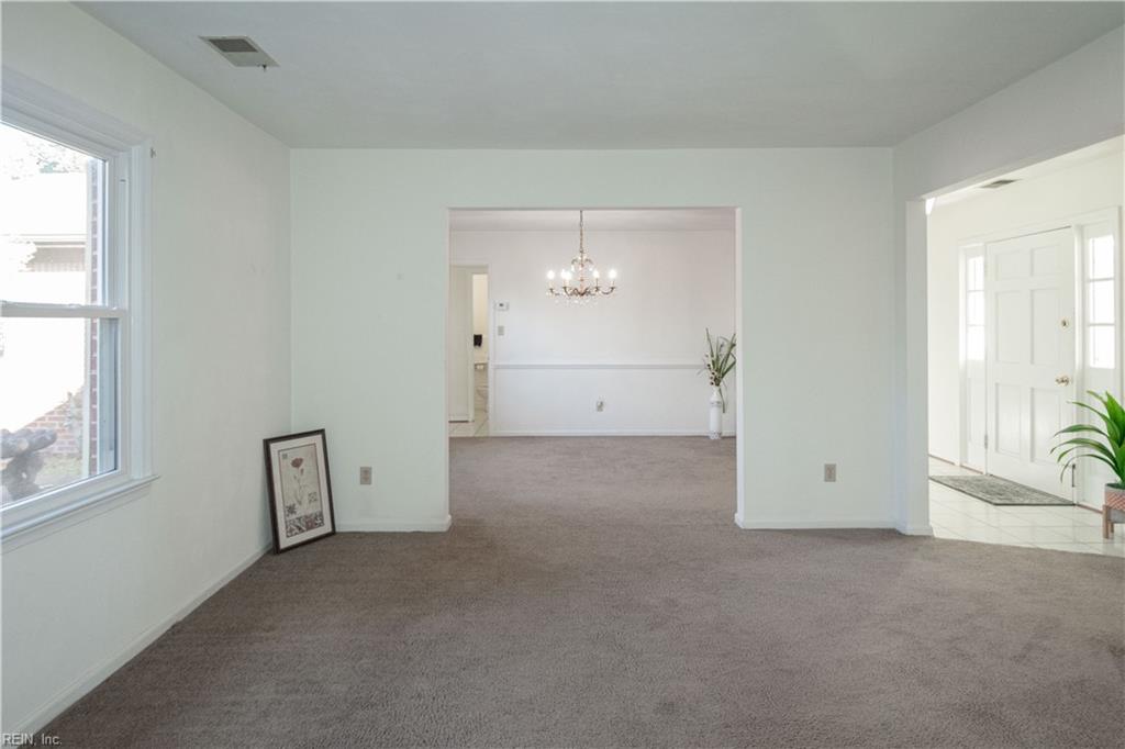 809 Sussex CT