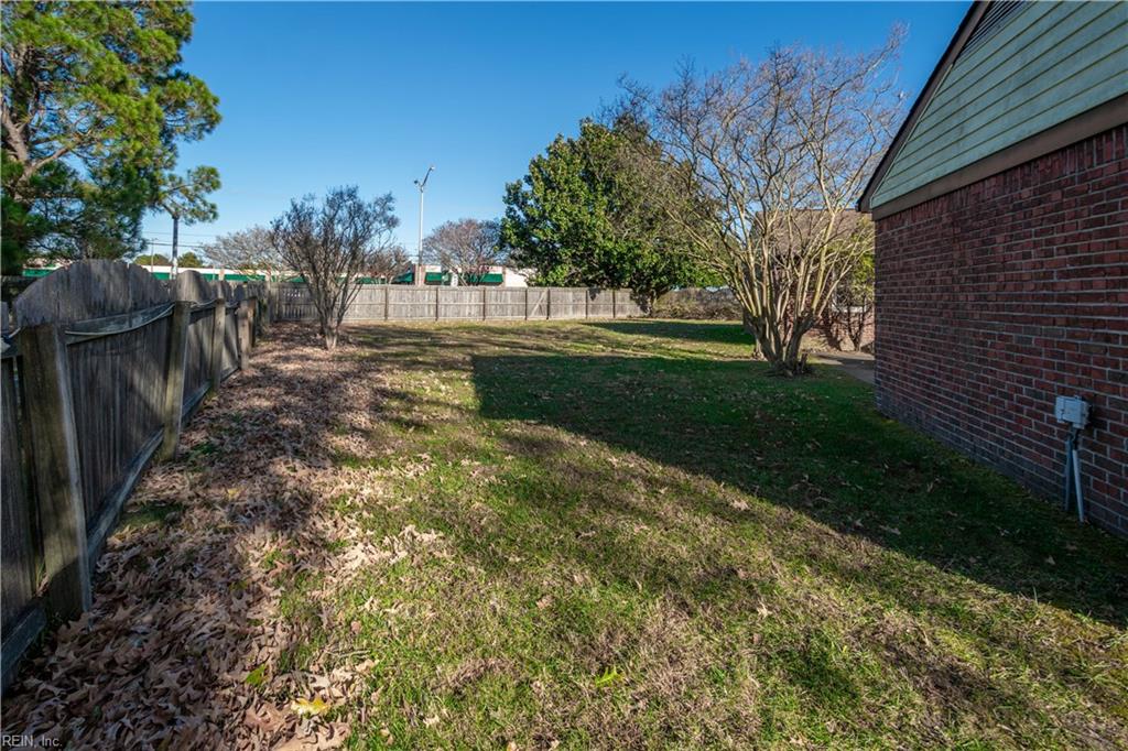 809 Sussex CT