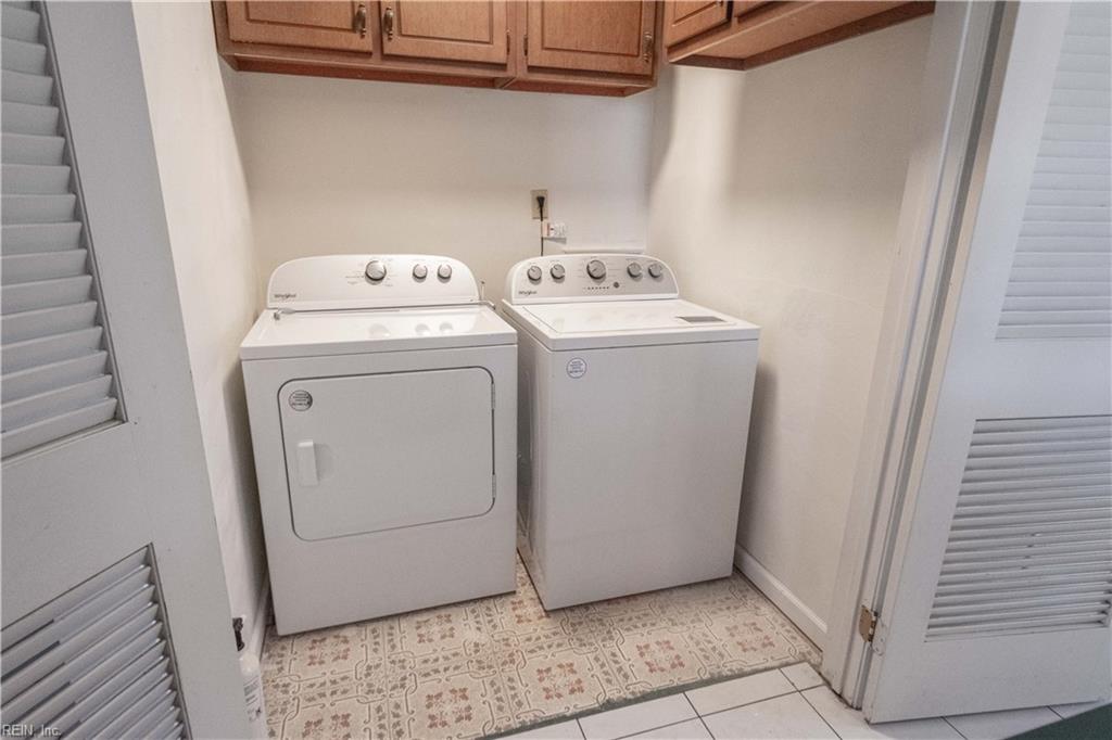809 Sussex CT
