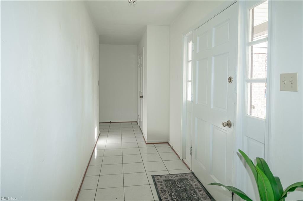 809 Sussex CT